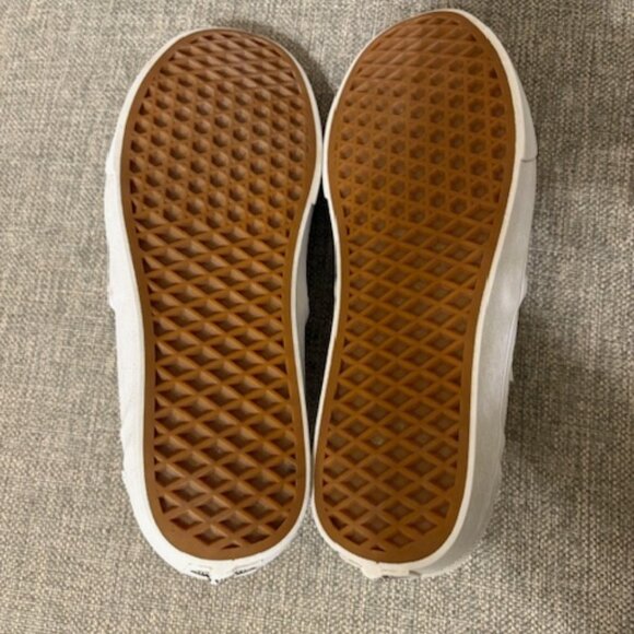 Classic Vans White Slip-Ons Size 9.5M - Picture 2 of 8